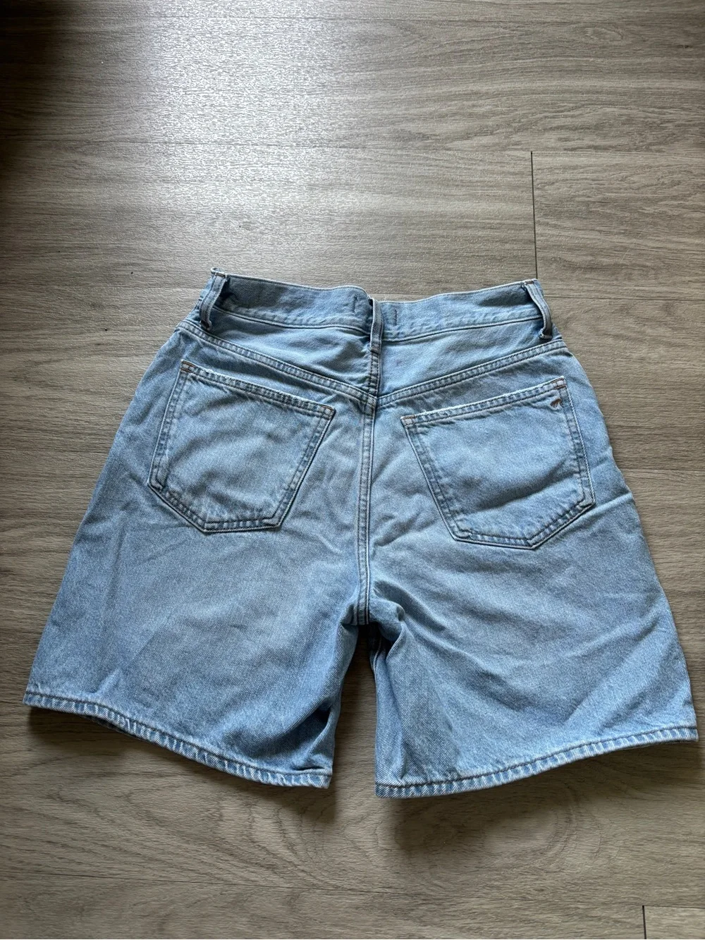 Madewell Light Wash Women’s Denim Shorts